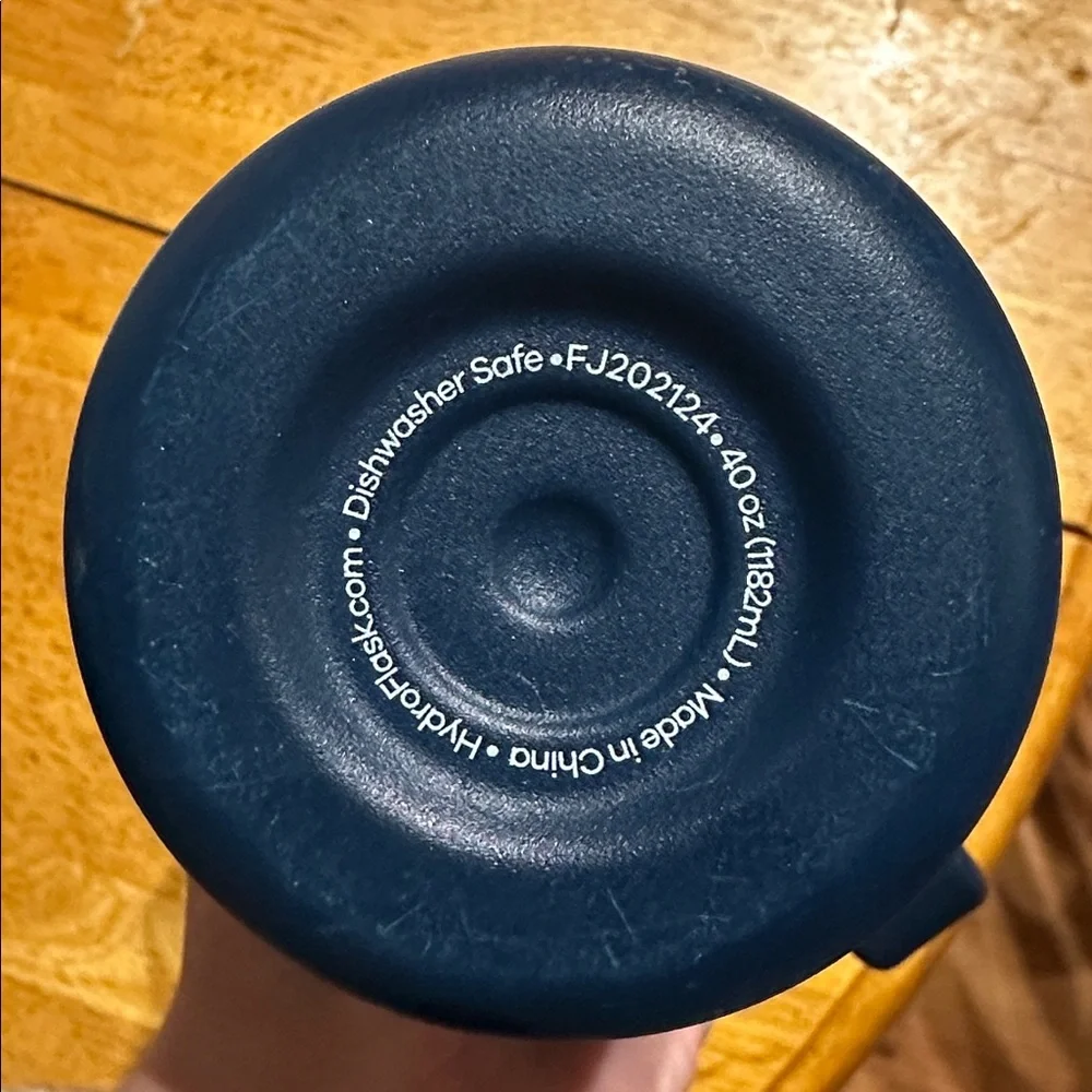 Hydro Flask Navy 40oz Travel Tumbler
